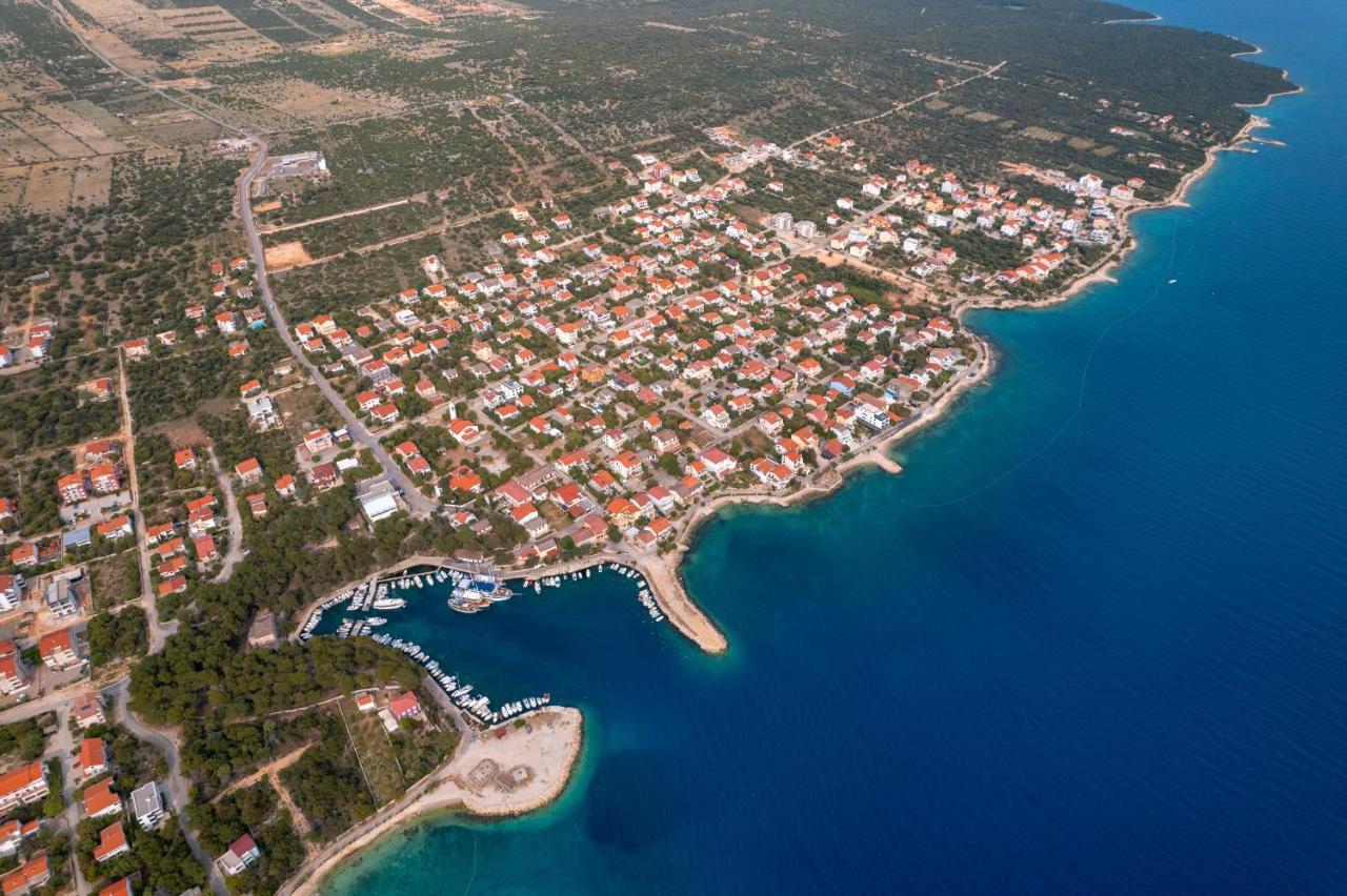 Apartments By The Sea Mandre, Pag - 3084 Kolan Εξωτερικό φωτογραφία