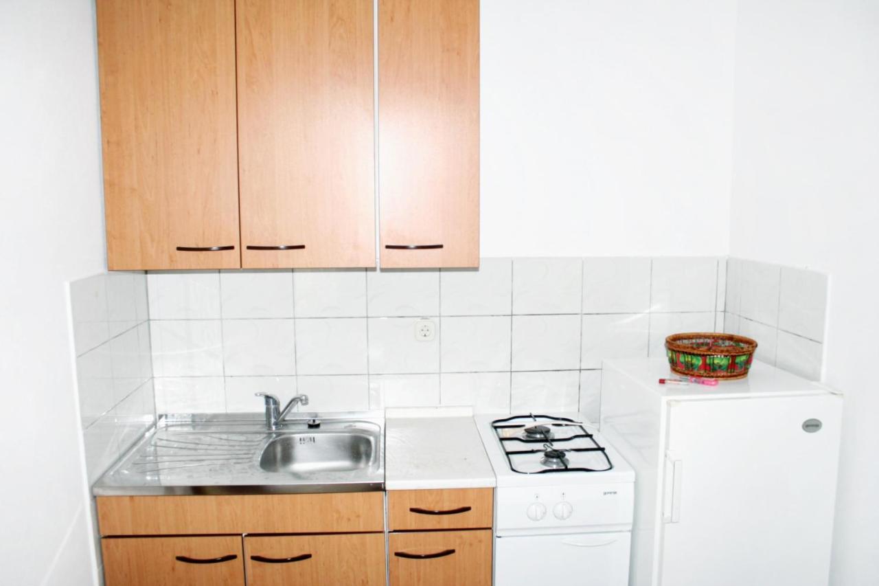 Apartments By The Sea Mandre, Pag - 3084 Kolan Εξωτερικό φωτογραφία