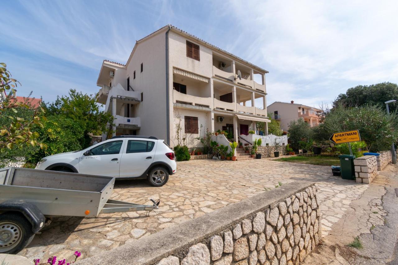 Apartments By The Sea Mandre, Pag - 3084 Kolan Εξωτερικό φωτογραφία