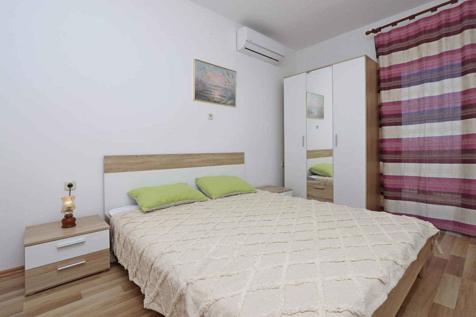 Apartments By The Sea Mandre, Pag - 3084 Kolan Εξωτερικό φωτογραφία