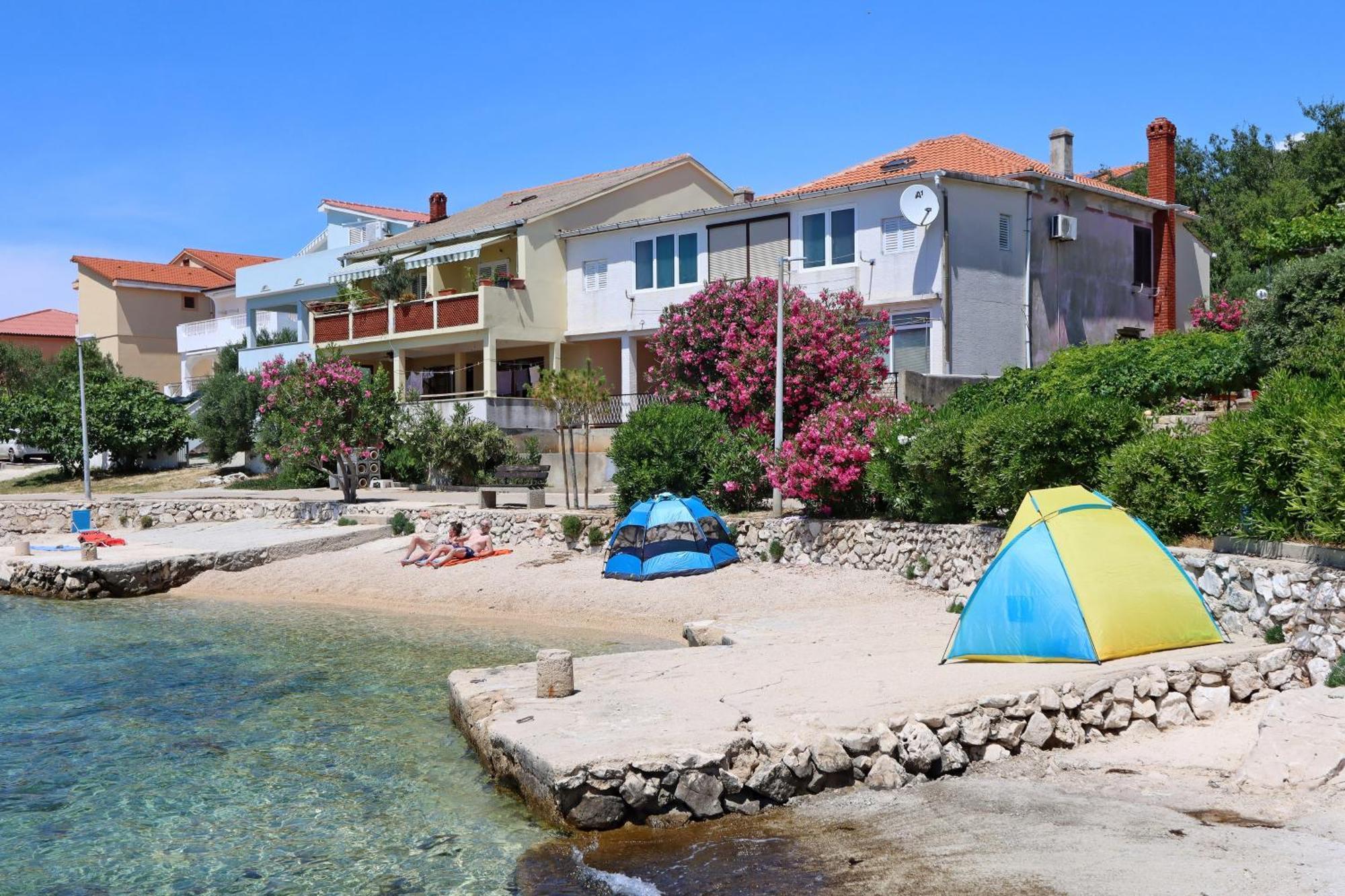 Apartments By The Sea Mandre, Pag - 3084 Kolan Εξωτερικό φωτογραφία
