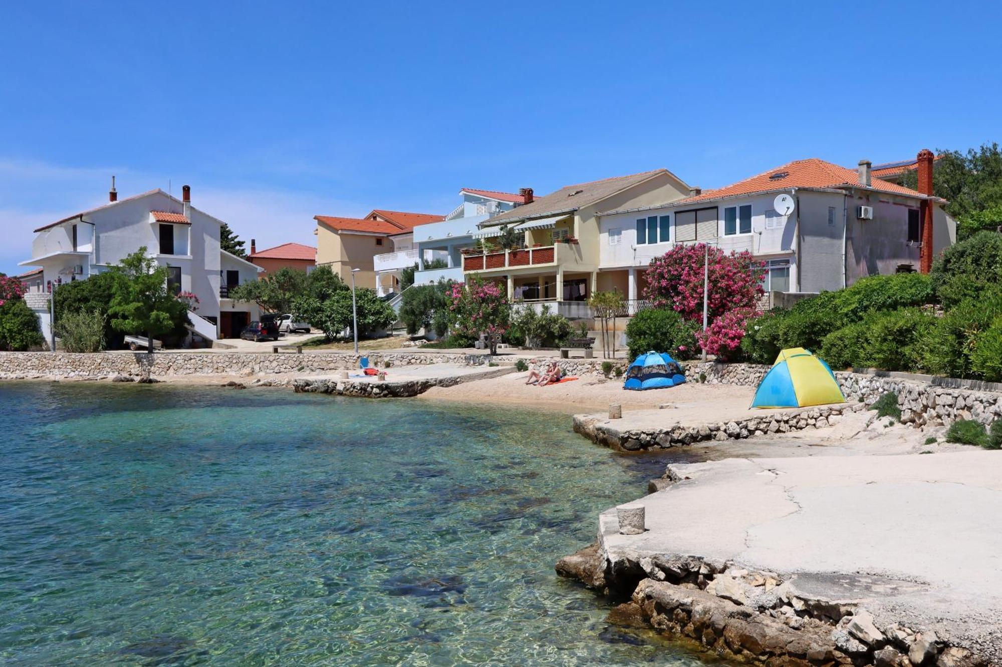 Apartments By The Sea Mandre, Pag - 3084 Kolan Εξωτερικό φωτογραφία